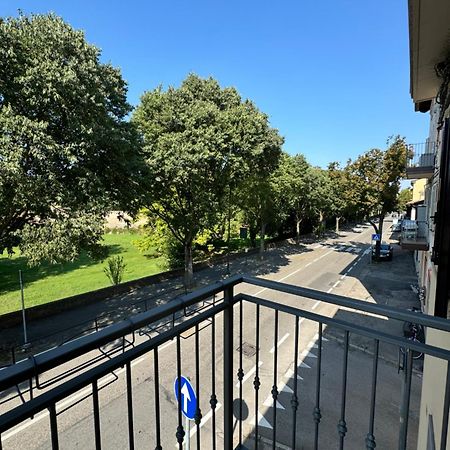 Casaspensieratezza - 5 Persone - Posto Auto Riservato - Colazione Forlì Buitenkant foto